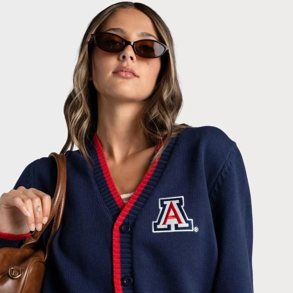 NCAA Arizona Wildcats Women's Cardigan - M